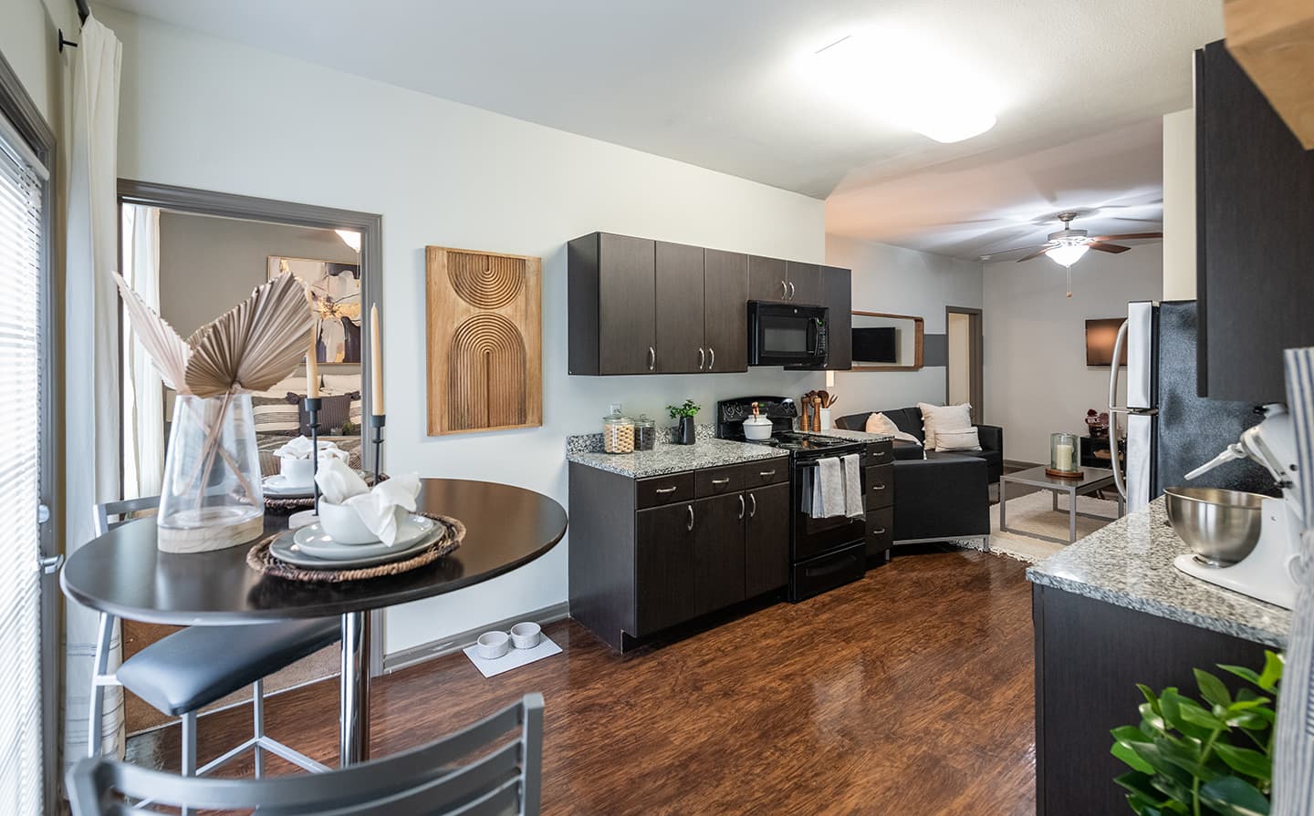 CBRE—The-Luxe-Interiors-8915