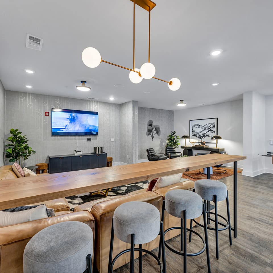 Luxe—Amenities—Lounge-(20)