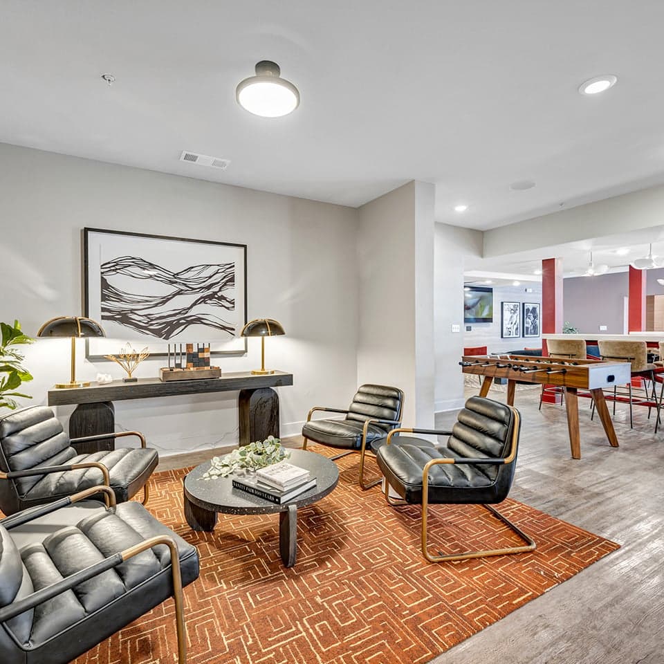 Luxe—Amenities—Lounge-(23)