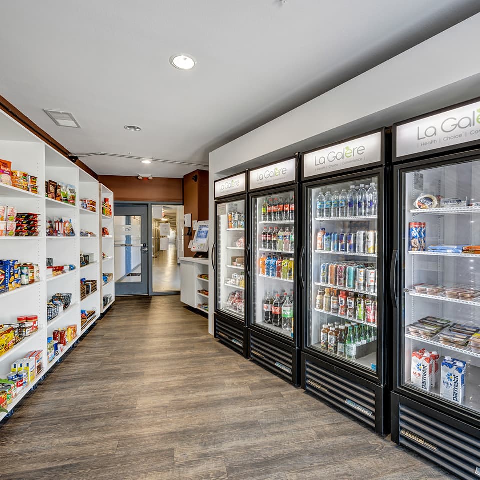 Luxe—Amenities—Market-(1)